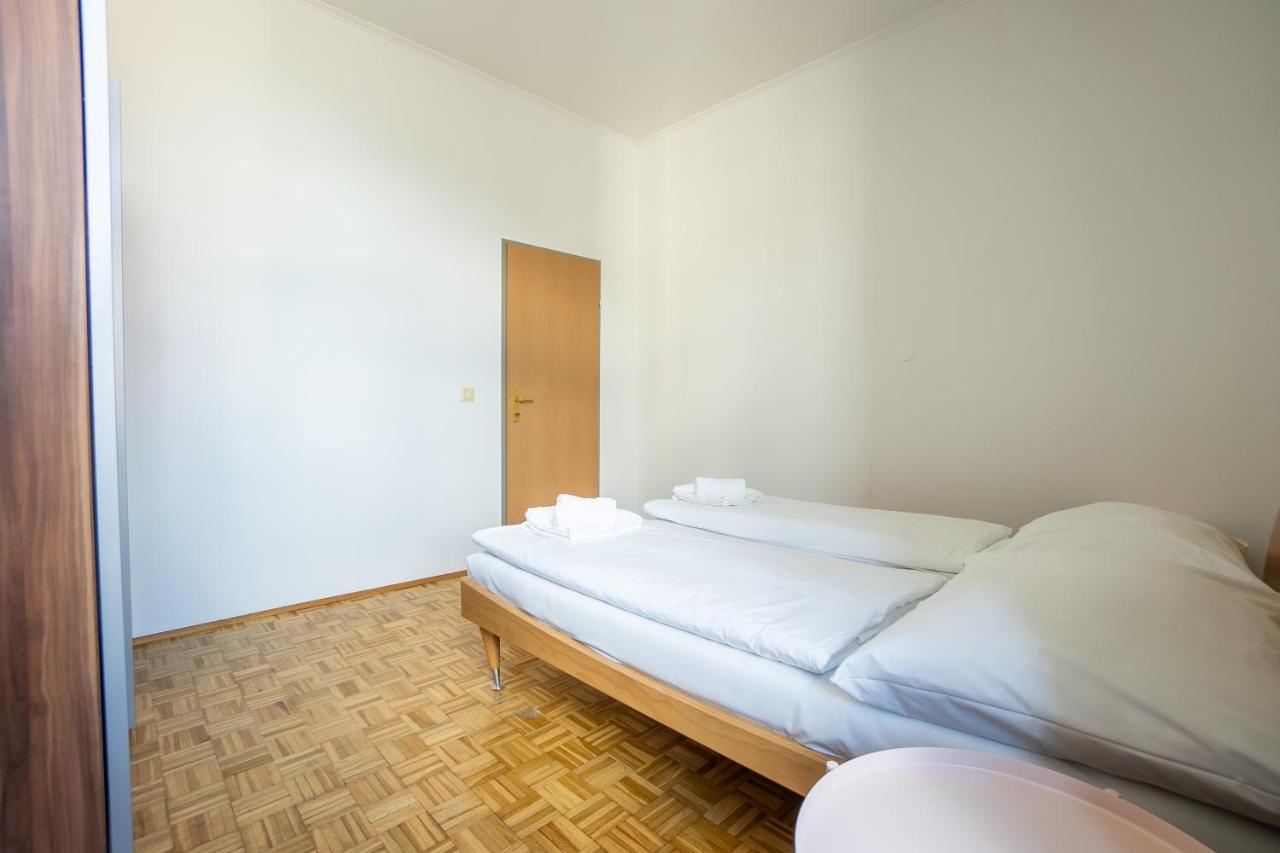 Two Bedrooms Family Nice Apartment Wenen Buitenkant foto