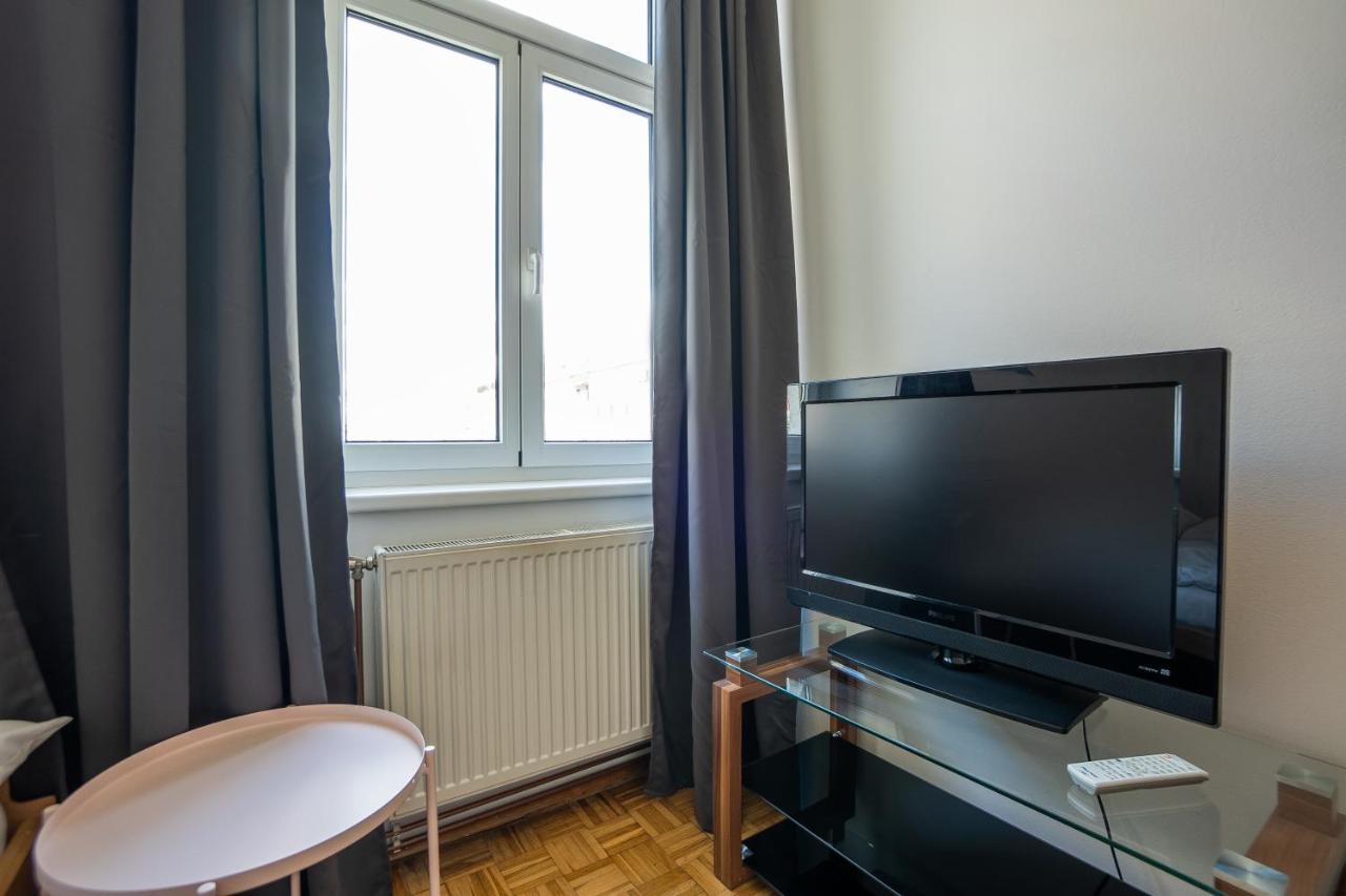 Two Bedrooms Family Nice Apartment Wenen Buitenkant foto